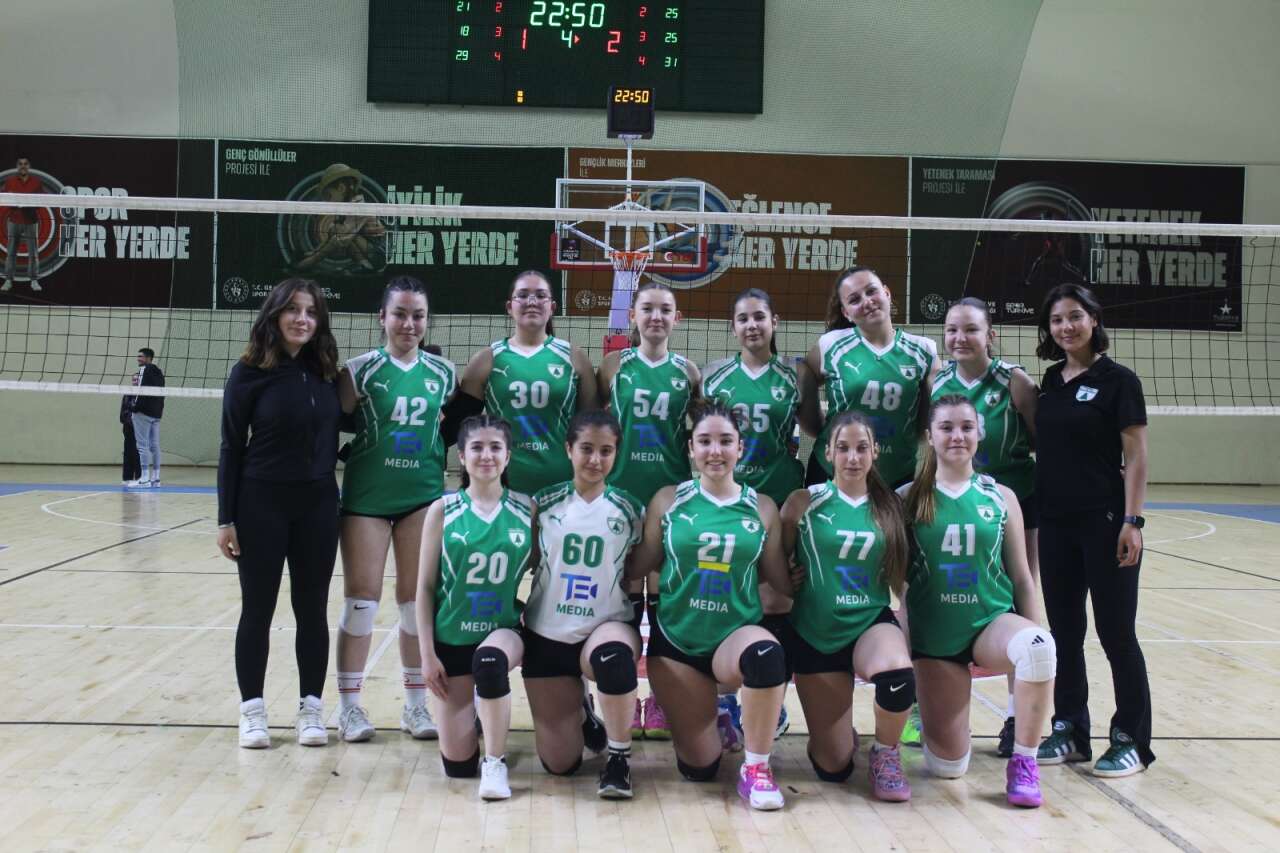 Muğlaspor “Filenin Küçük Kızları” Nefes Kesti 5